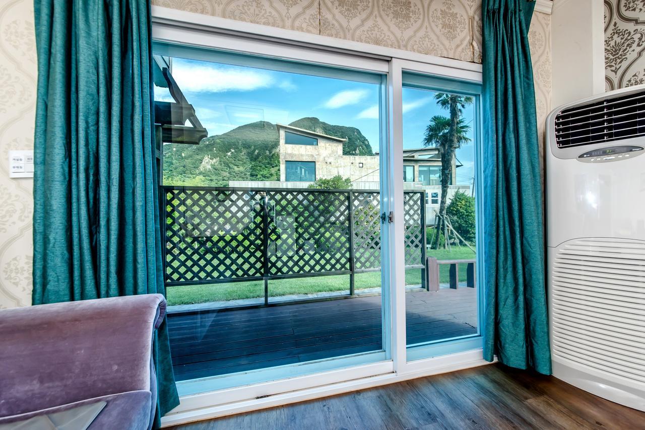 Mirvill Pension & Resort Σεογκουίπο Εξωτερικό φωτογραφία