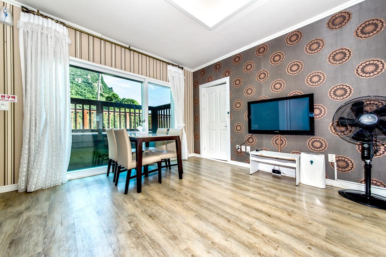 Mirvill Pension & Resort Σεογκουίπο Εξωτερικό φωτογραφία