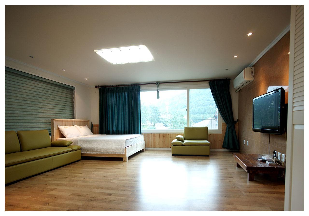 Mirvill Pension & Resort Σεογκουίπο Εξωτερικό φωτογραφία